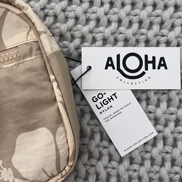 Aloha Collection• KEEP IT LIGHT HIP PACK Hana Hou - Picture 10 of 14